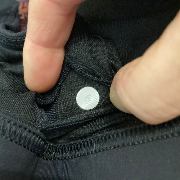 Lululemon Cross Back Black Sports Bra Sz 6 Adjustable Hot Yoga Pilates Run Gym - Picture 9 of 9